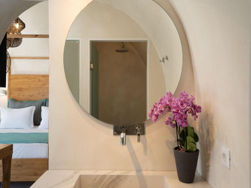 Gala Suites image