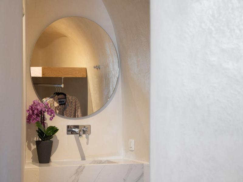 Gala Suites image