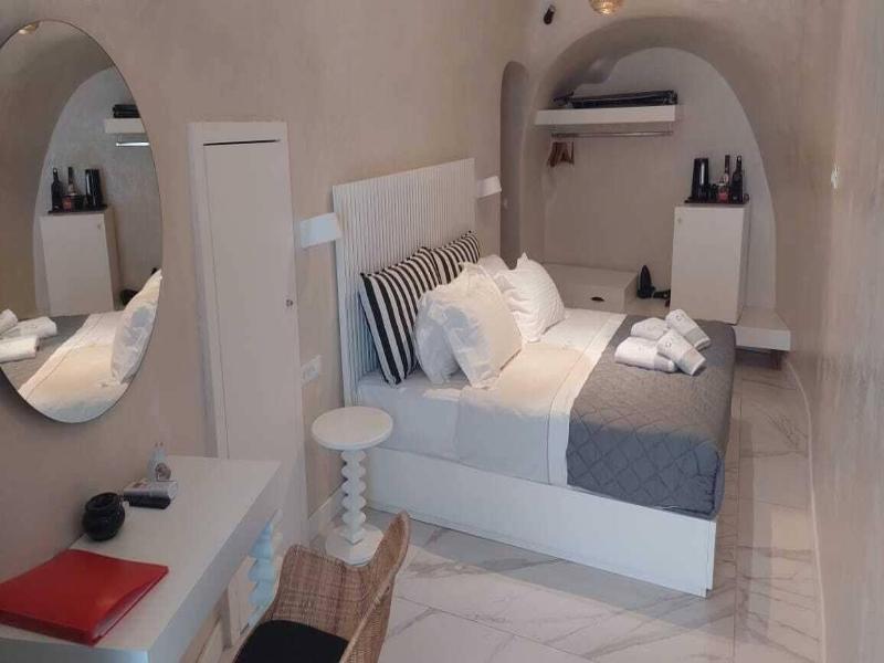 Gala Suites image