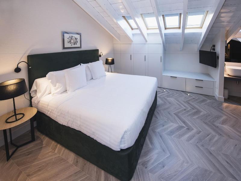 Palacio Salvetti Suites image