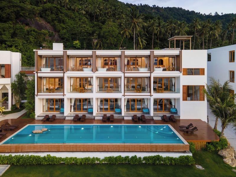 X Sea Khanom Harbor Bay Resort — exterior view