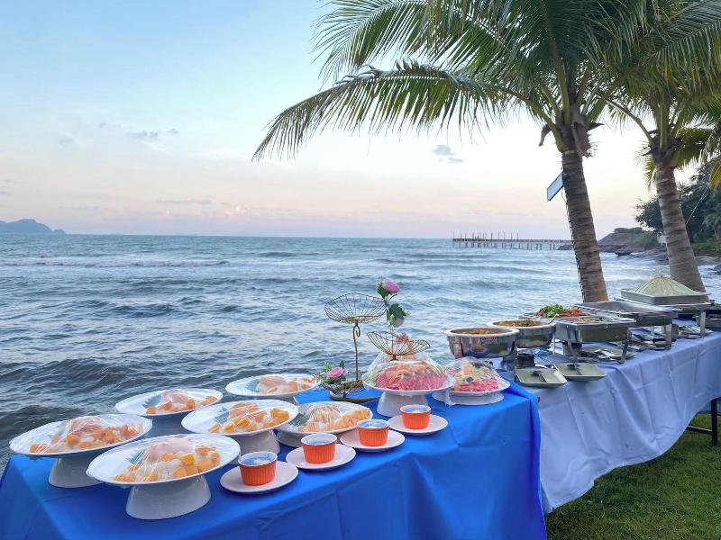 X Sea Khanom Harbor Bay Resort