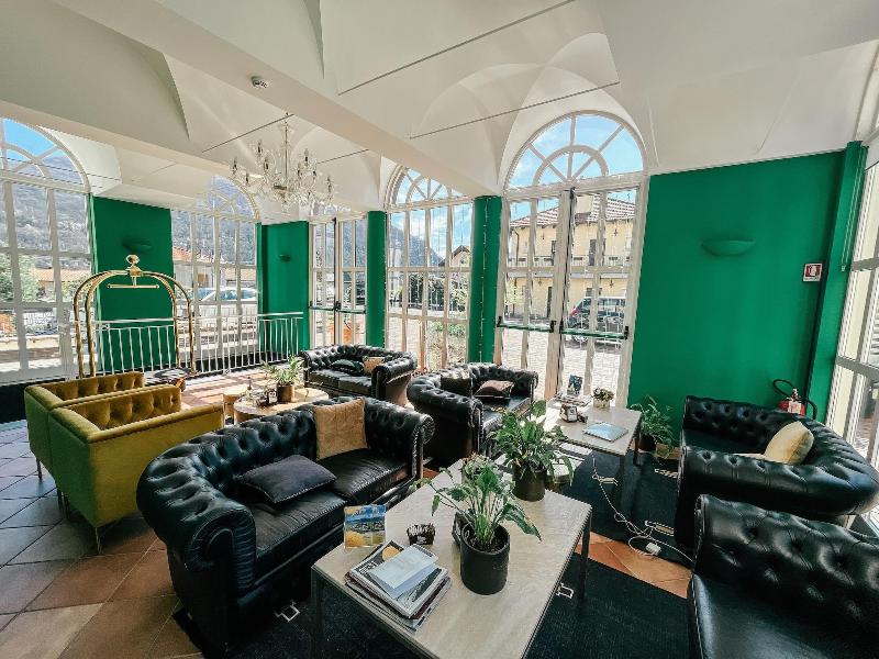 Hotel Caroline image