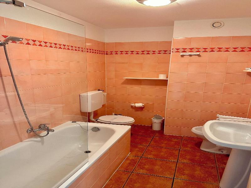 Hotel Caroline image