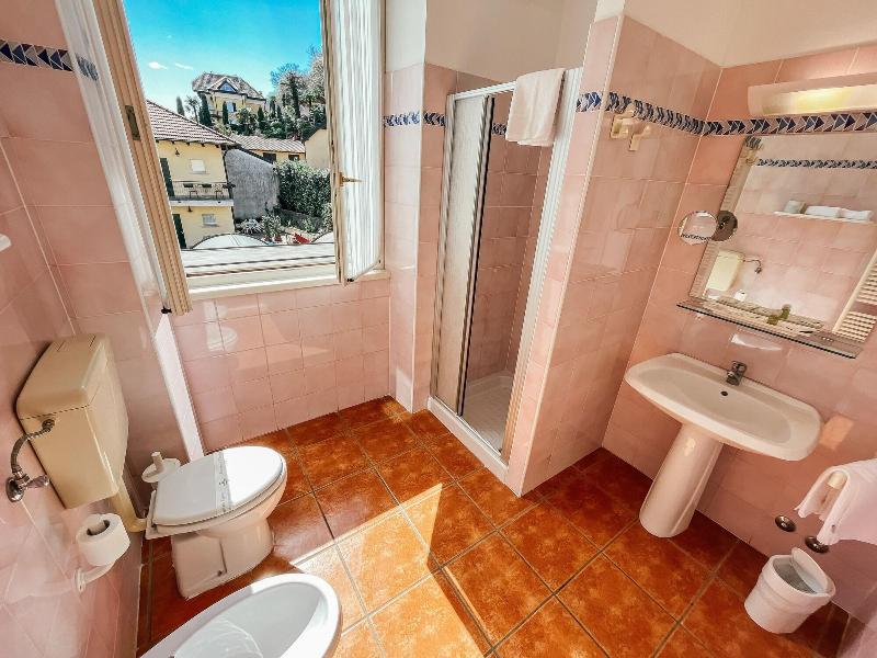 Hotel Caroline image