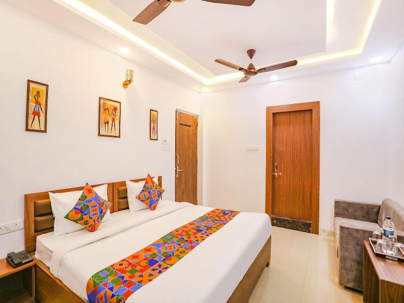 Fabhotel Duke Inn 4