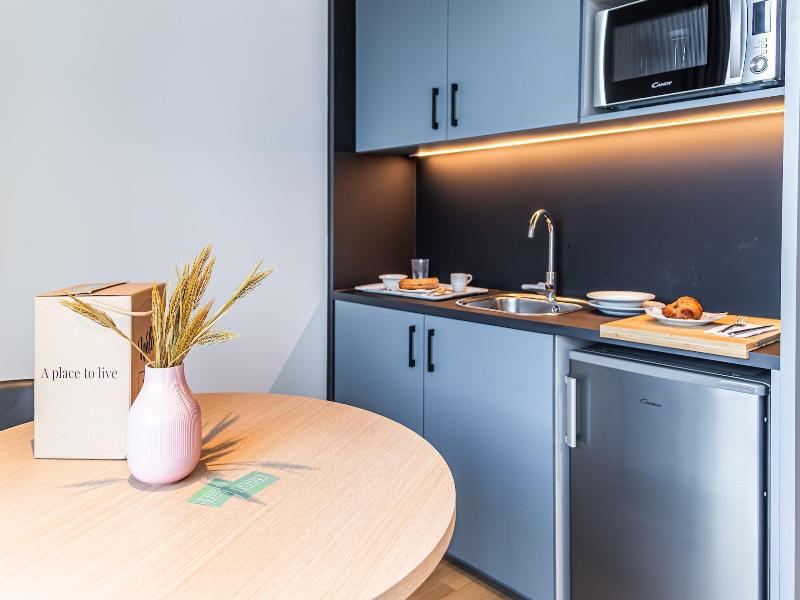 Atenea Living image