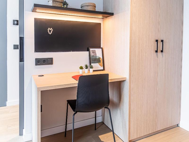 Atenea Living image