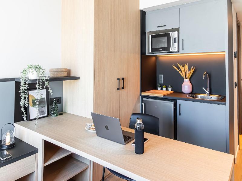 Atenea Living image