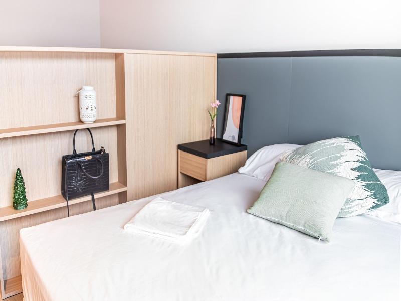 Atenea Living image