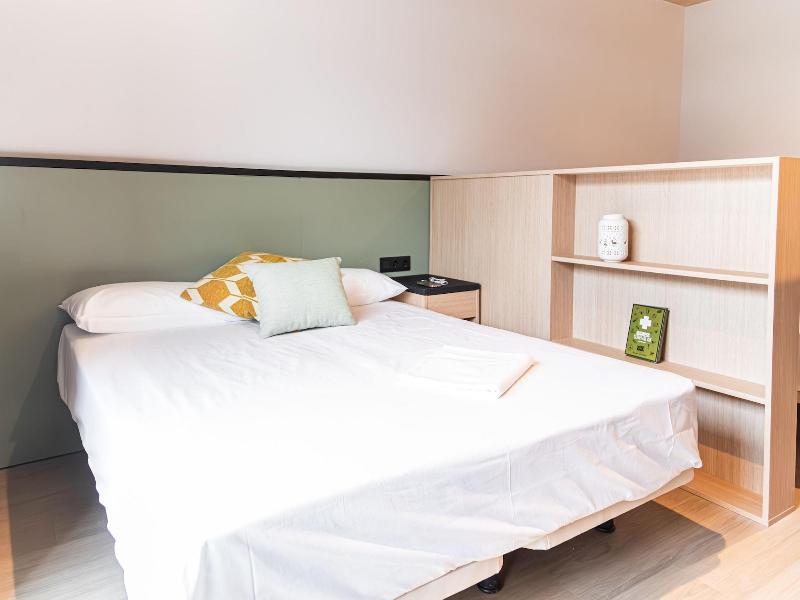 Atenea Living image