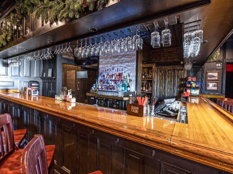 The Inn At Elijah Mcleans