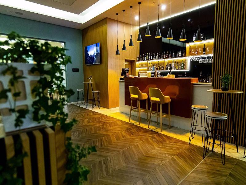 Grand View Hotel & Suites Copou