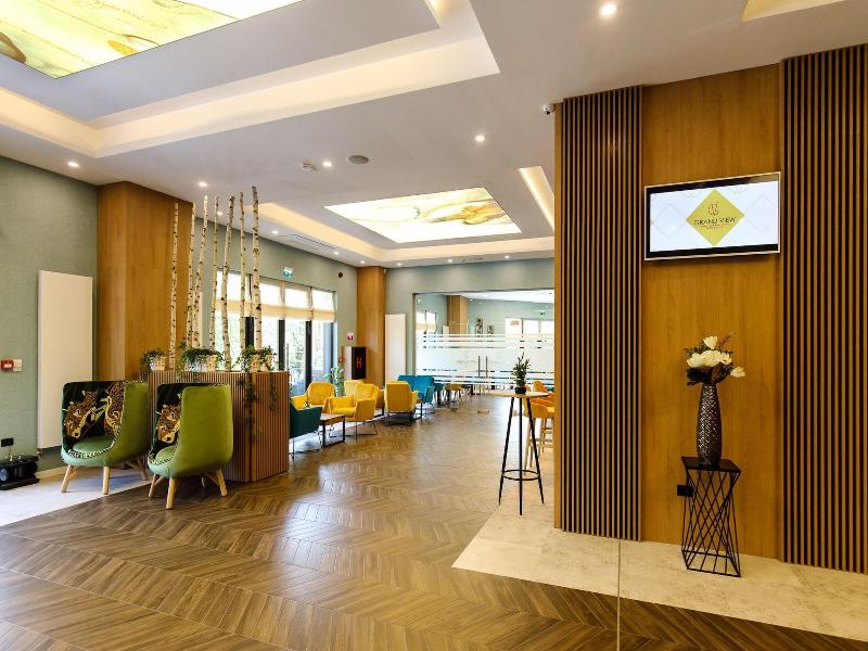 Grand View Hotel & Suites Copou