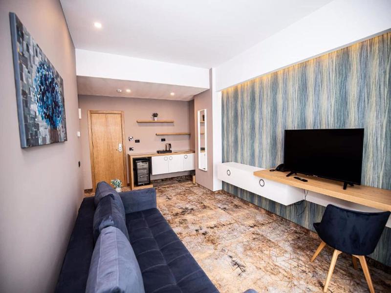 Grand View Hotel & Suites Copou image