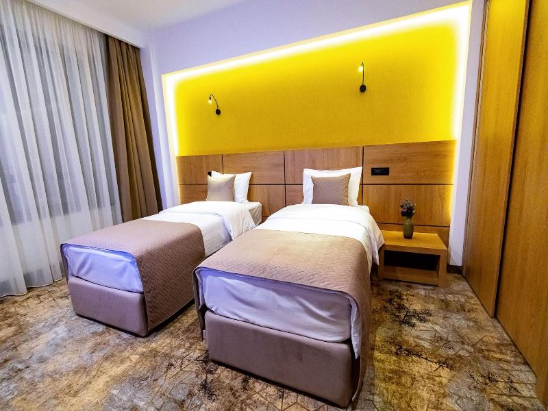 Grand View Hotel & Suites Copou image