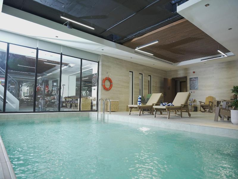 Hotel Vivian Park El Raed — view