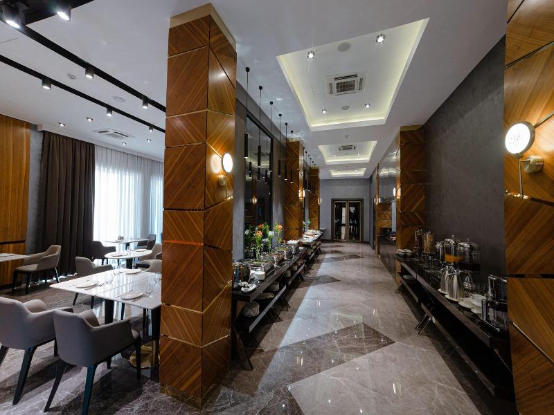 Frankfort Hotel & Spa image