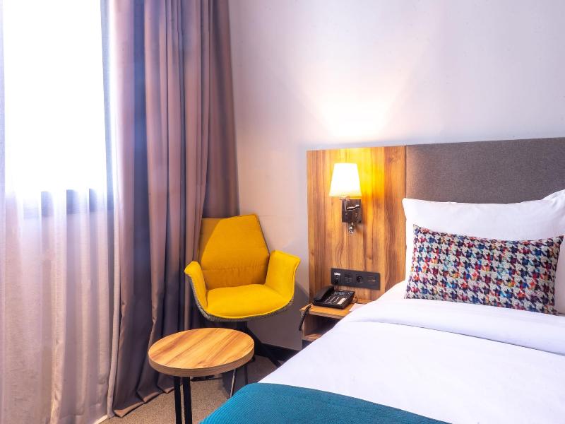 Urban Hotel And Spa image