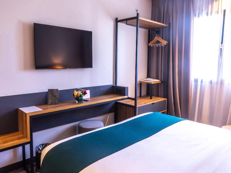 Urban Hotel And Spa image