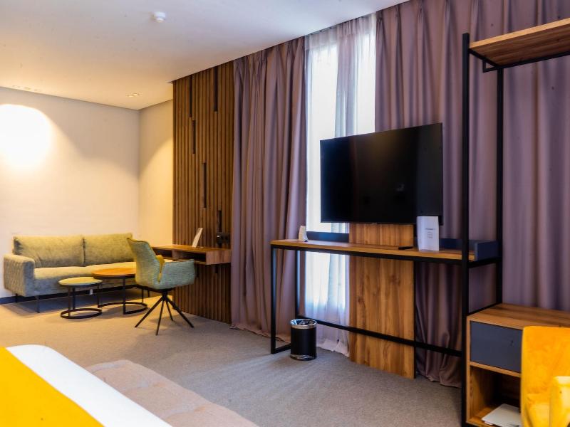 Urban Hotel And Spa image