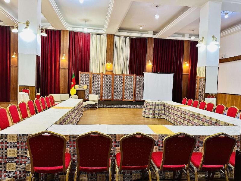 Yaahot Hotel image