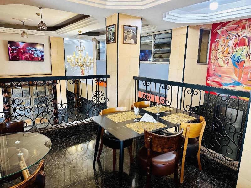 Yaahot Hotel image