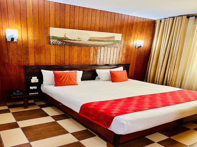 Yaahot Hotel image