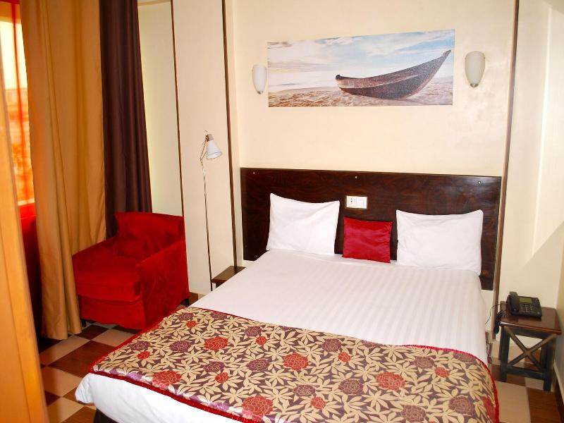 Yaahot Hotel image