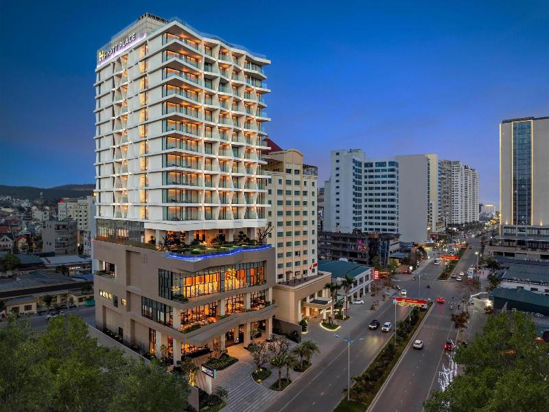 Hyatt Place Ha Long Bay, Bai Chay image