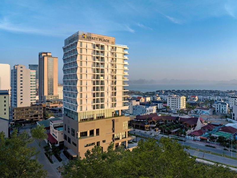 Hyatt Place Ha Long Bay, Bai Chay image