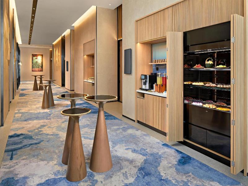 Hyatt Place Ha Long Bay, Bai Chay image