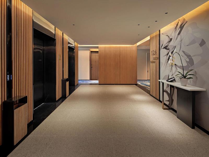 Hyatt Place Ha Long Bay, Bai Chay image