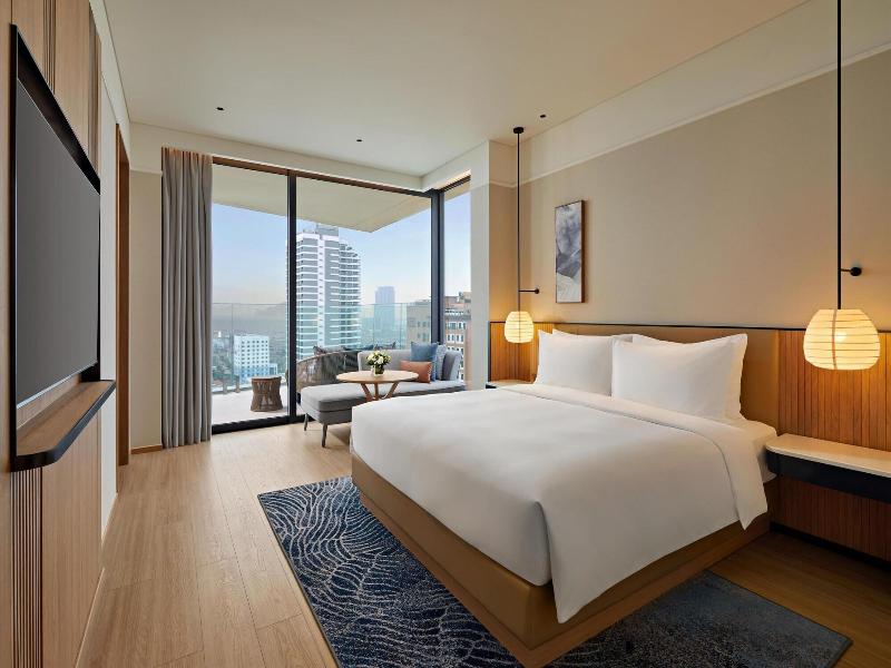 Hyatt Place Ha Long Bay, Bai Chay image