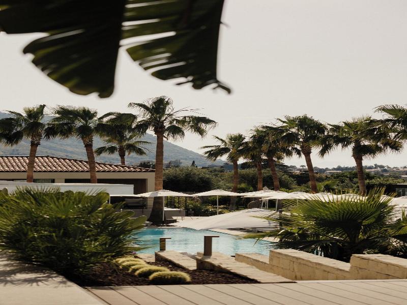 Insulae Resort image