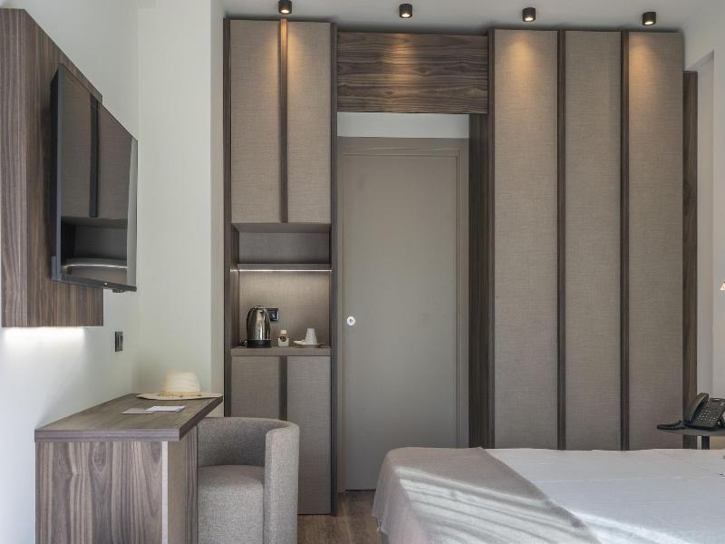 Insulae Resort image