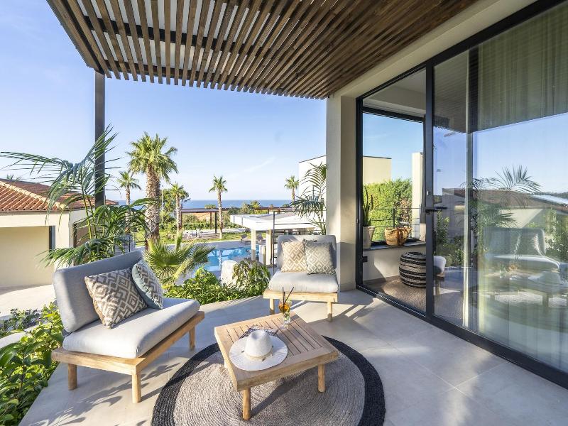 Insulae Resort image