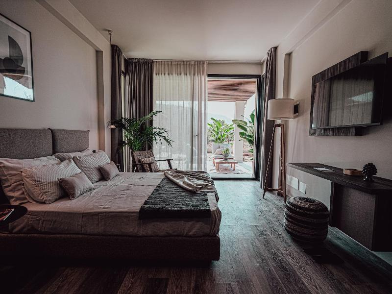 Insulae Resort image