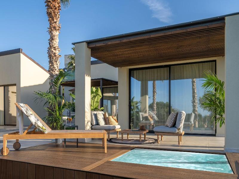 Insulae Resort image