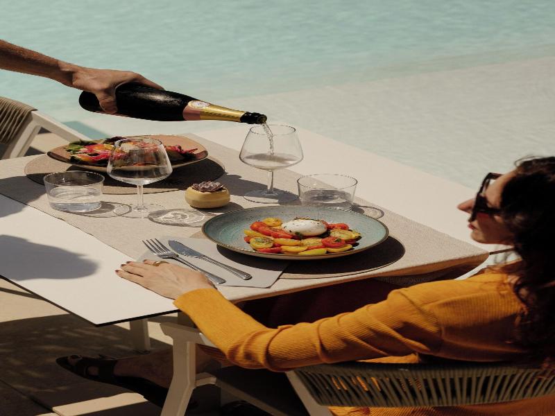 Insulae Resort image