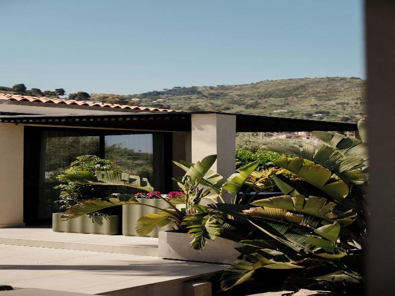 Insulae Resort image