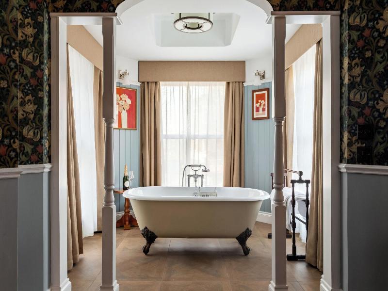 The Drayton Court Hotel image
