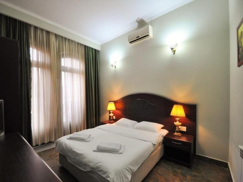 Hotel O. Galogre image