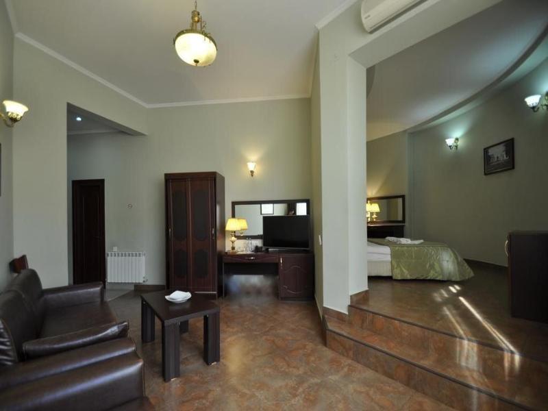 Hotel O. Galogre image