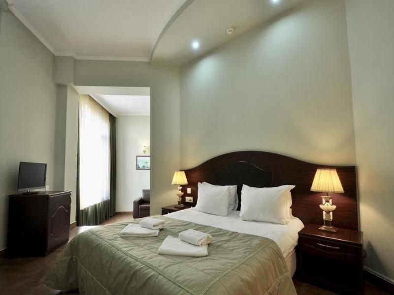 Hotel O. Galogre image