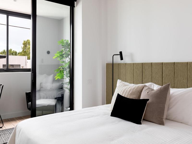 Caroline Serviced Apartments Richmond image