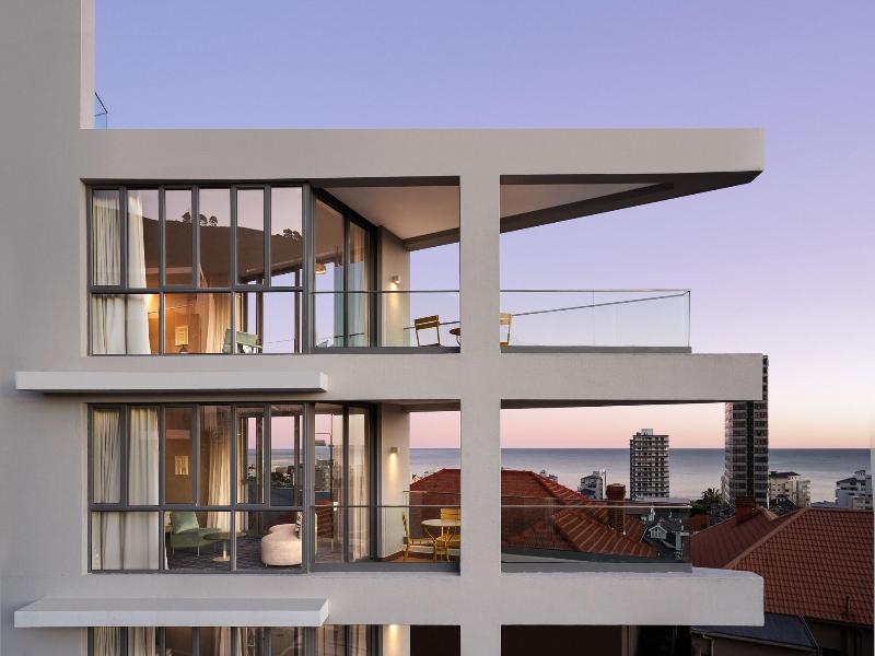 Home Suite Hotels Sea Point image