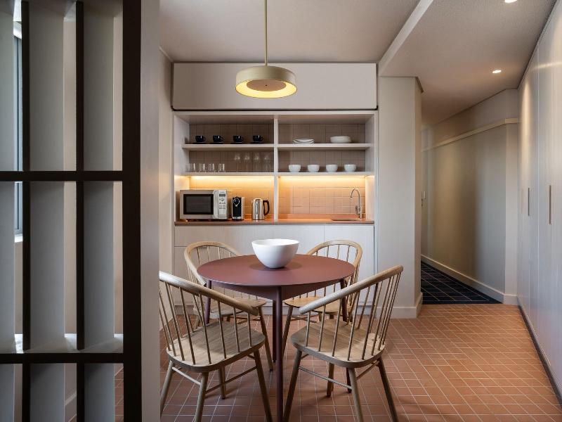 Home Suite Hotels Sea Point image