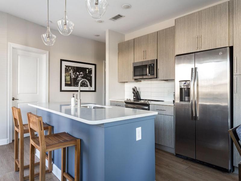Kasa Freemorewest Charlotte image