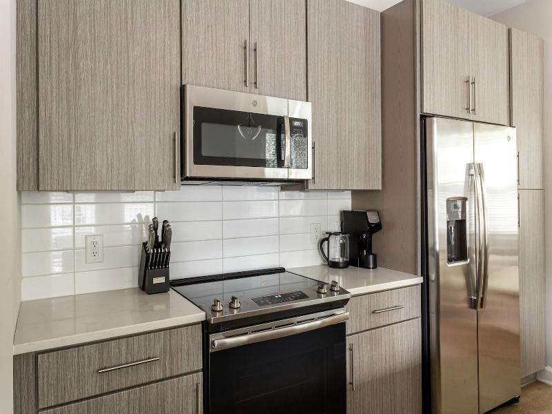 Kasa Freemorewest Charlotte image